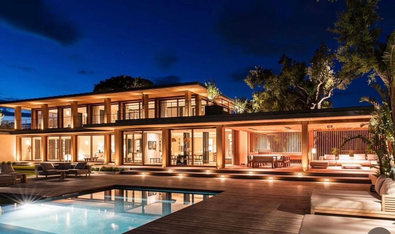 Chantier éclairage extérieur d'une villa