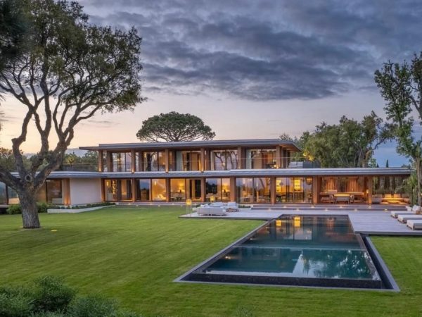 Chantier éclairage intérieur d'une villa